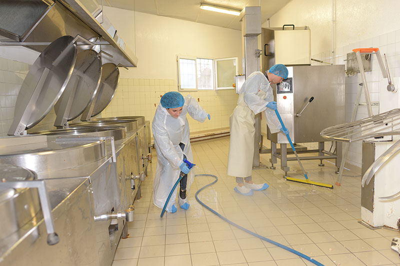 Nova Clean intervient dans le nettoyage industriel, nettoyage des locaux à usage professionnele lille